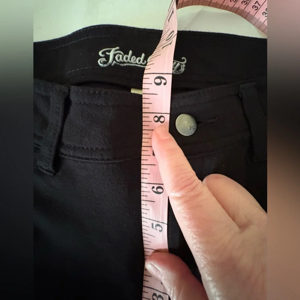 EUC Jeggings: Mid-Rise, 5-Pocket, Zip/Fly Closure, Straight Leg